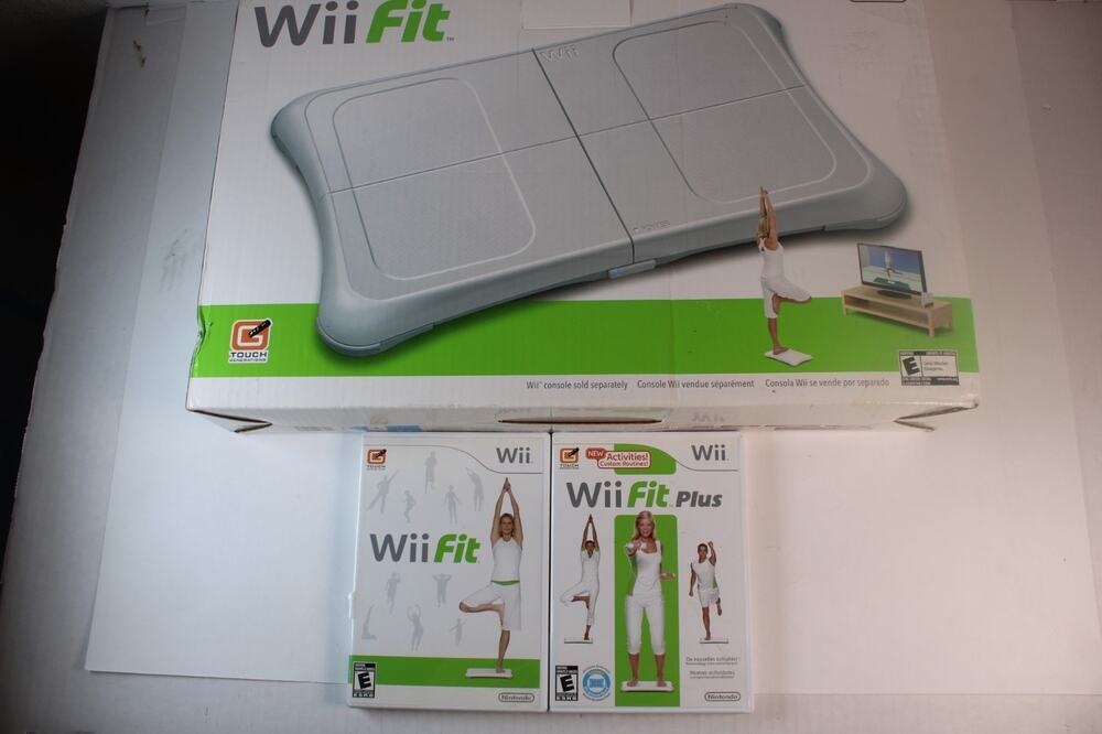 Nintendo Wii Fit Balance Board and Game Activity Disc, New board sealed